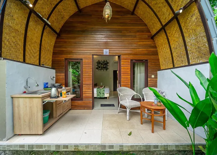 Riverside Jungle - Infinity Pool, Yoga & Adventures - A Retreat Ubud